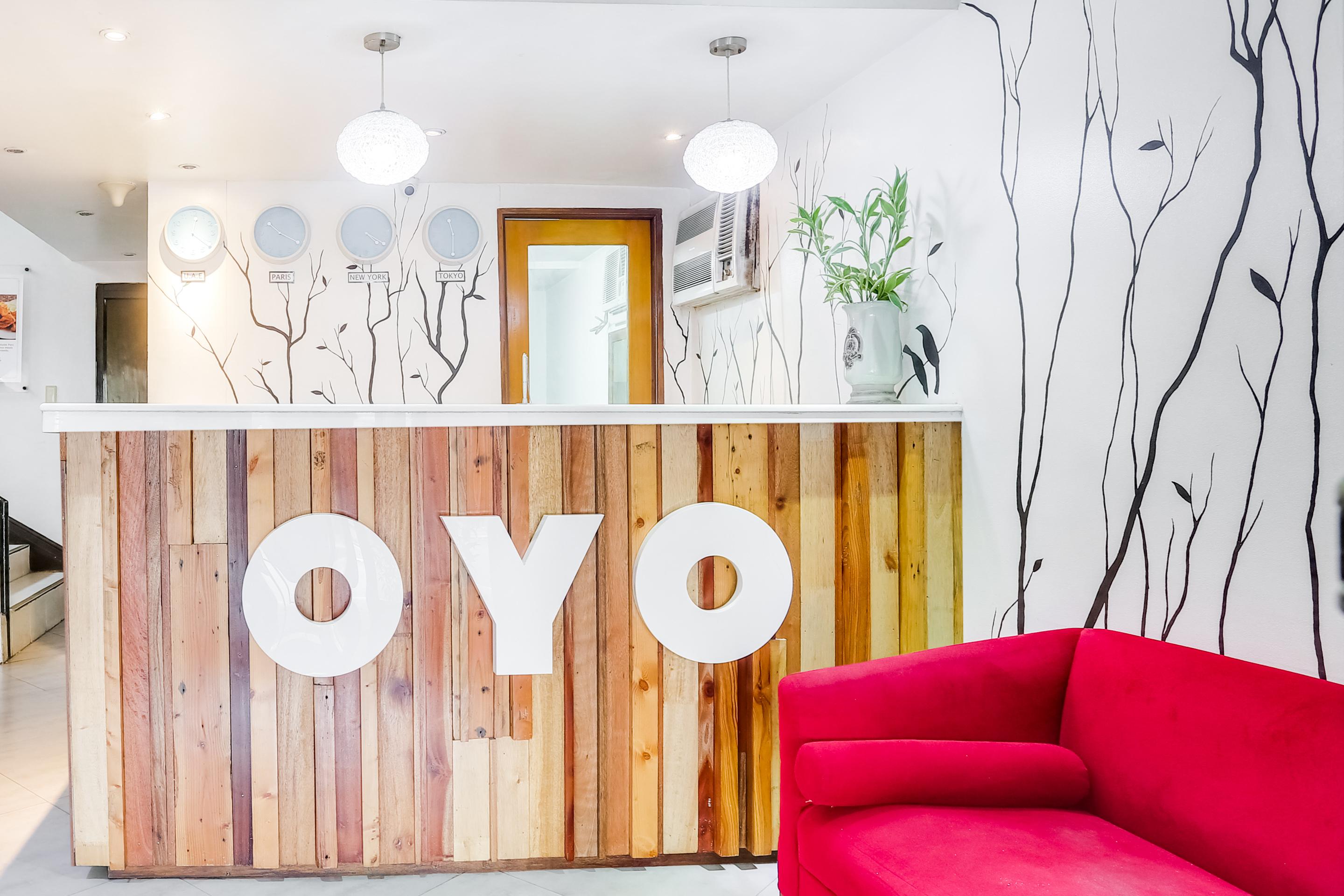 Oyo 406 ロイヤル パーク イン&スイーツ【スタッフワクチン接種済み】 ケソンシティ エクステリア 写真