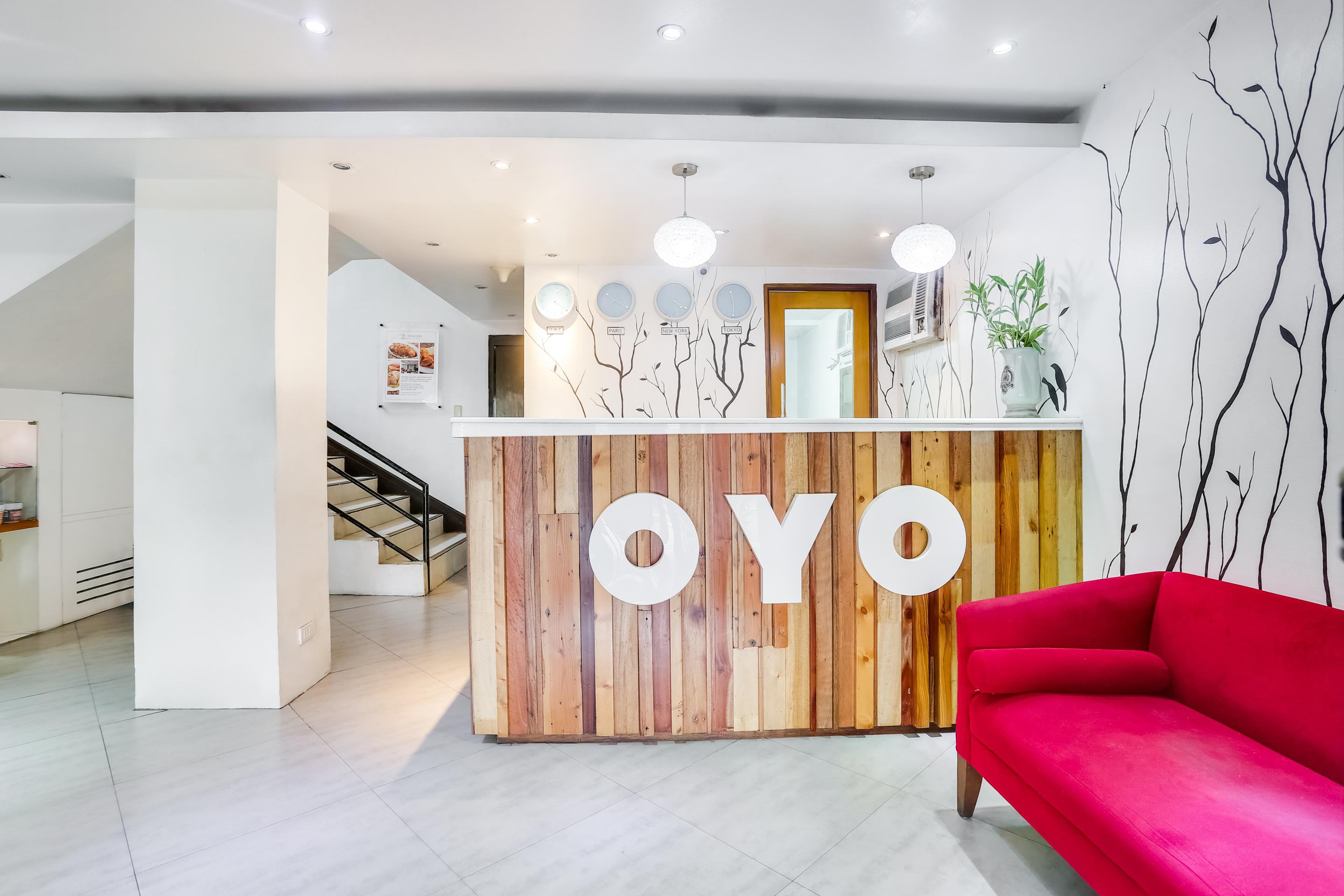 Oyo 406 ロイヤル パーク イン&スイーツ【スタッフワクチン接種済み】 ケソンシティ エクステリア 写真
